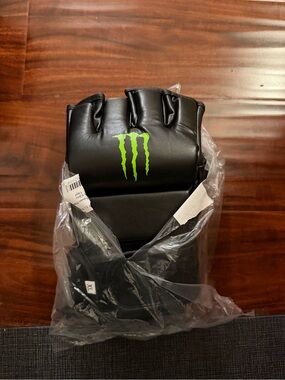 Monster MMA Gloves NEW Sz XL